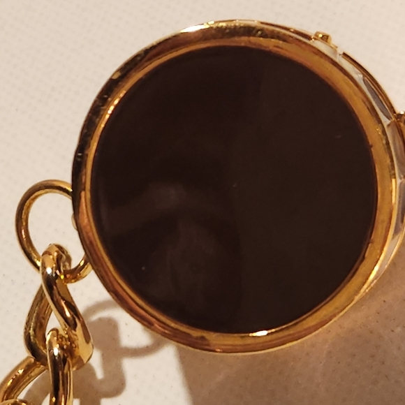 Henri bendel gold tone Hatbox keychain purse charm - Picture 7 of 7